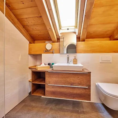 Haus Alpklang アパート